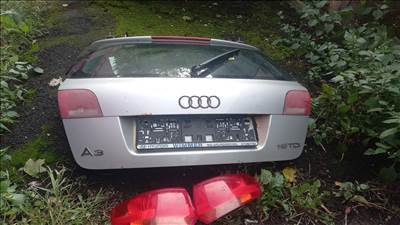 Audi a3 8p csomagterajto,làmpàk lökharito 2008