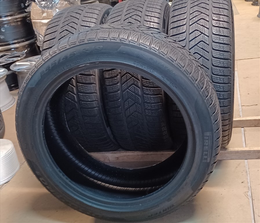 Pirelli Sottozero3 Winter MO 245/45 R19 téli gumik 4db 3. kép