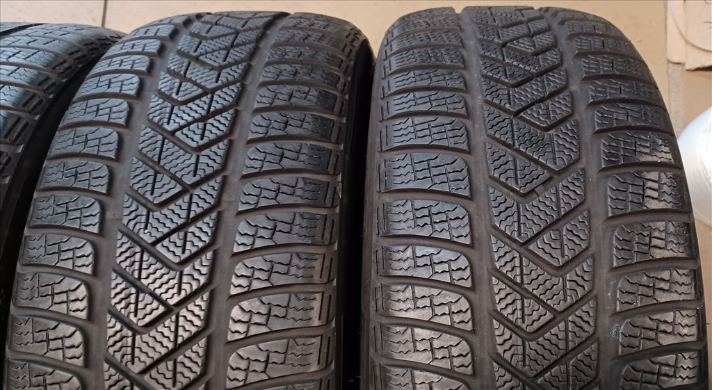 Pirelli Sottozero3 Winter MO 245/45 R19 téli gumik 4db 4. kép