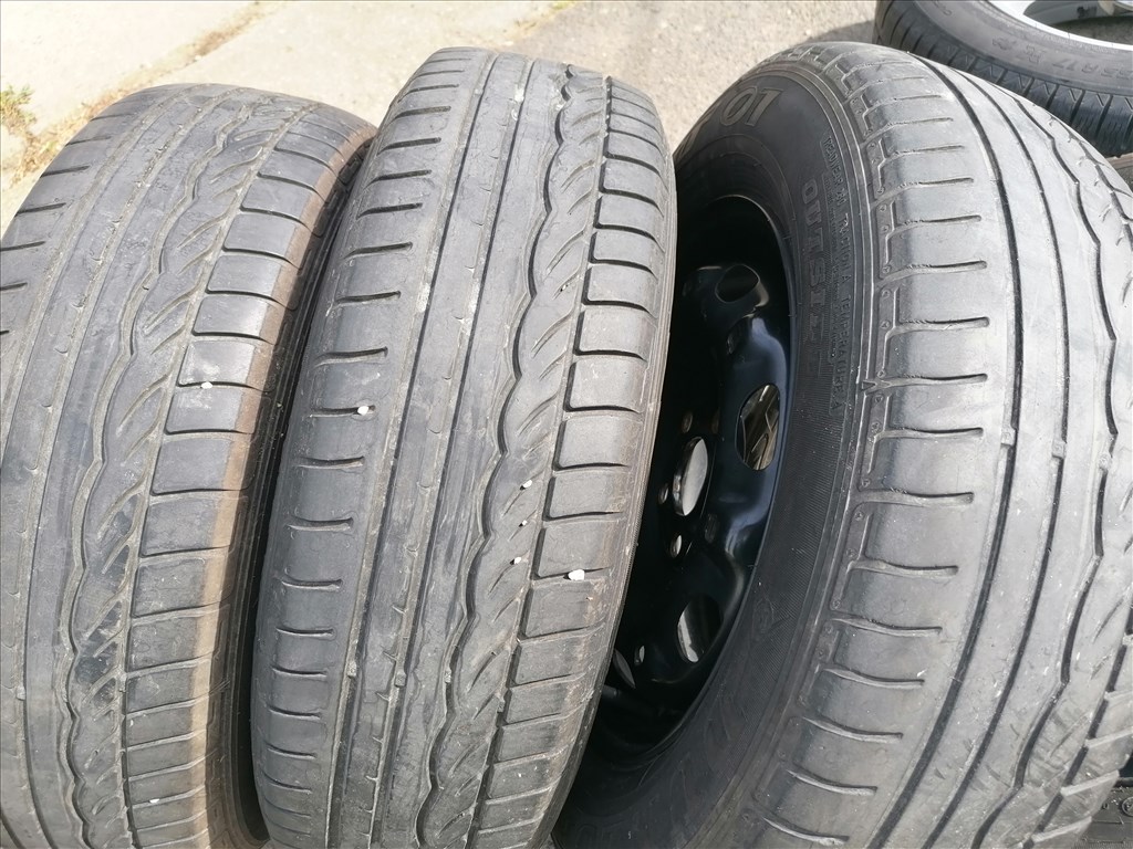  5x112 lyukosztású 14" újszerű lemezfelni, rajta 175/70 kopott nyári gumi gumi  5. kép