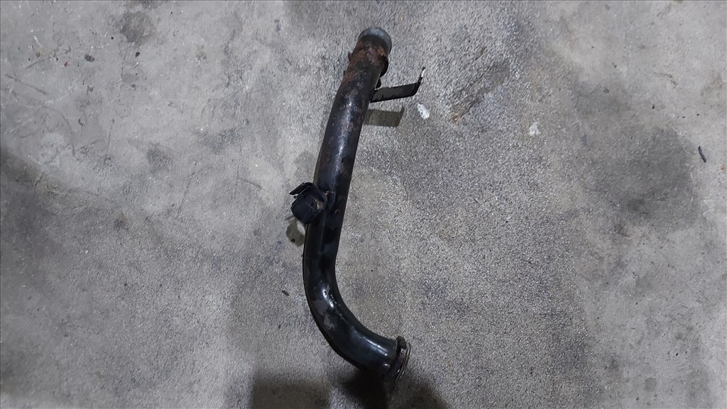 Iveco DAILY 06- 3.0 Motor oldalán fém vízcső víz cső csö csonk 0442 504093141 4. kép