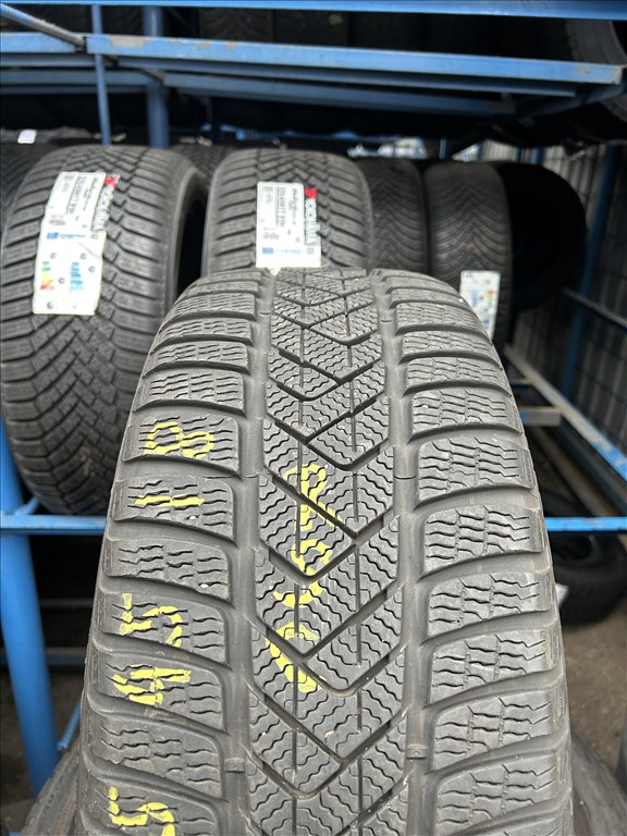 4db 225/45×18″ Pirelli RSC téli gumiabroncs. (3751740) 2. kép