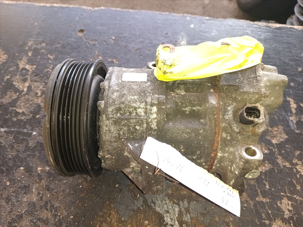 Toyota Corolla E12 1.8VVTi klímakompresszor  densoge4472209245 1. kép