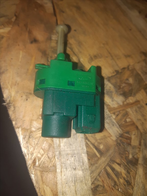Ford Fiesta V Féklámpa Kapcsoló 94BB9C872AC 2. kép