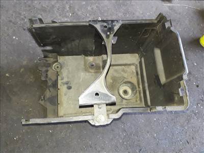 Mazda 3 -09 Akkumulátor Tartó