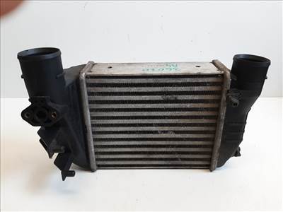 Audi A4 (8E B6) intercoolerhûtő 8E0145805D