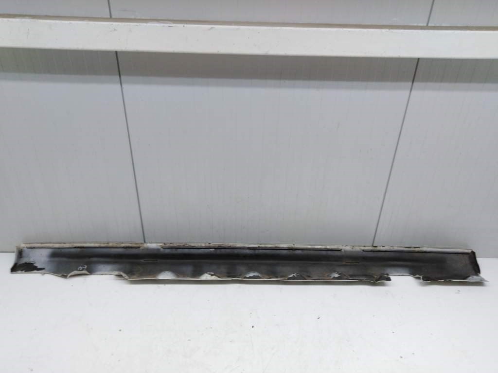 Bmw E46 coupe (E46) bal küszöbspoiler 51718226117 2. kép