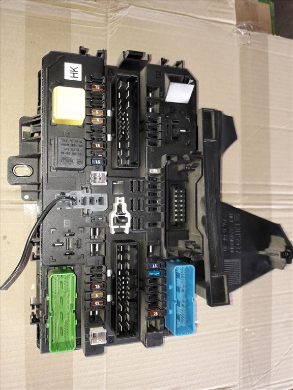 Opel Astra H Biztosítéktábla / Relé Tábla 13115937 1. kép