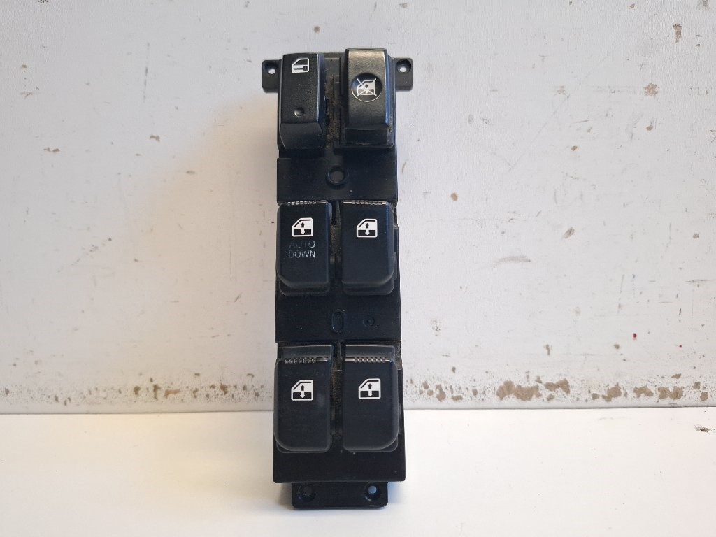 Hyundai Santa Fe bal elsõ ablakemelõ kapcsoló 1. kép