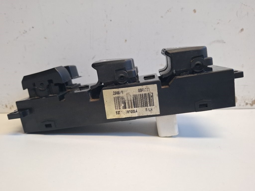 Hyundai Santa Fe bal elsõ ablakemelõ kapcsoló 3. kép