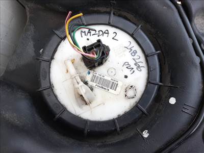 Mazda 2 (DE) üzemanyagszivattyú ZJ381335XB