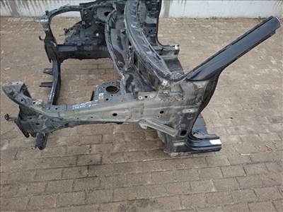 Mitsubishi Outlander bal első negyed