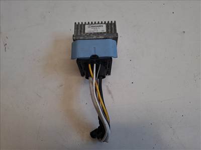 Nissan X-trail (T31) izzítórelé 110678071R