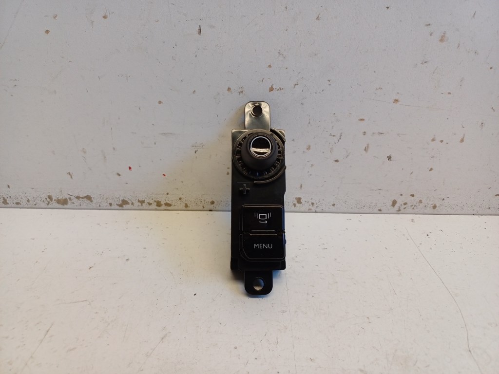 Peugeot 208  Multimédia funkció választó kapcsoló 96758773XU 1. kép