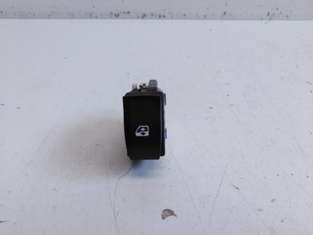 Renault Scenic jobb hátsó ablakemelõ kapcsoló 1. kép
