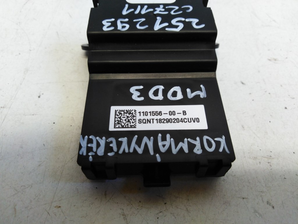 Tesla Model 3  kormánykerék modul 110155600B 2. kép