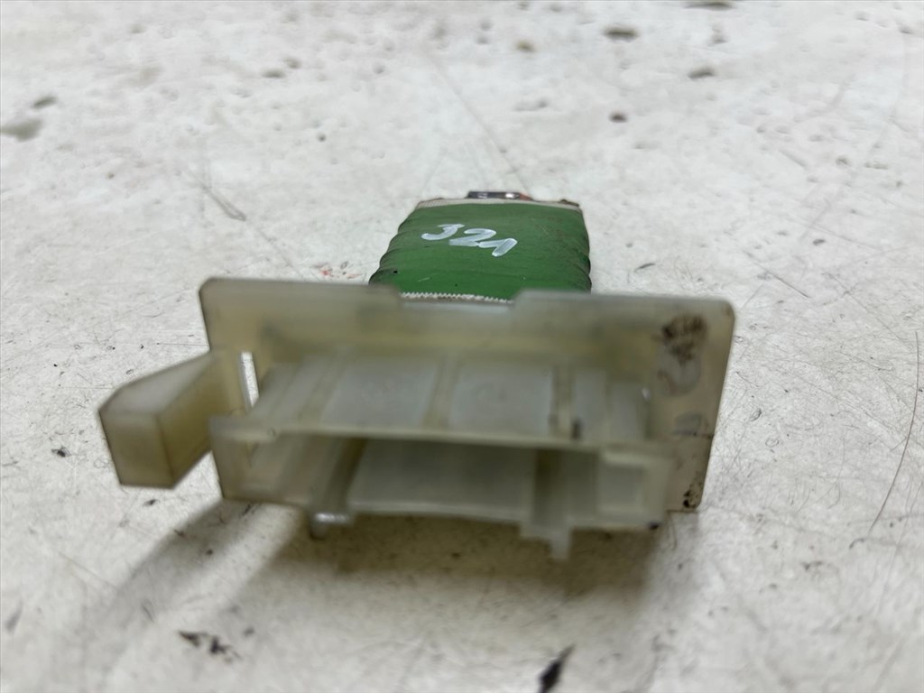 OPEL CORSA C (F08/ F68) 1.7 DI Előtét Ellenállás Fűtőmotor #42822# 6. kép