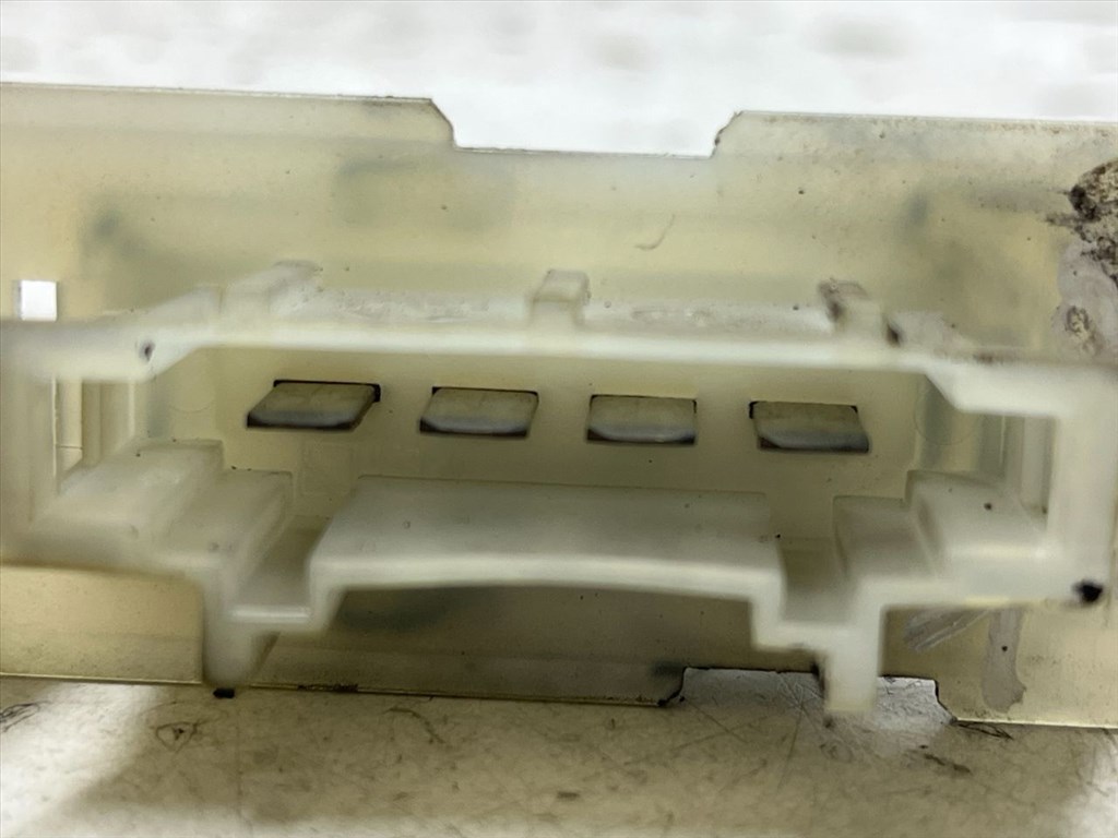 OPEL CORSA C (F08/ F68) 1.7 DI Előtét Ellenállás Fűtőmotor #42822# 7. kép