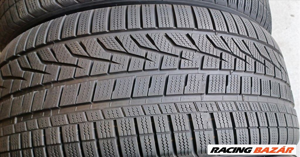 Defekttűrő Hankook Winter Icept Evo2 255/45 R19 téli gumik 4db 1. kép