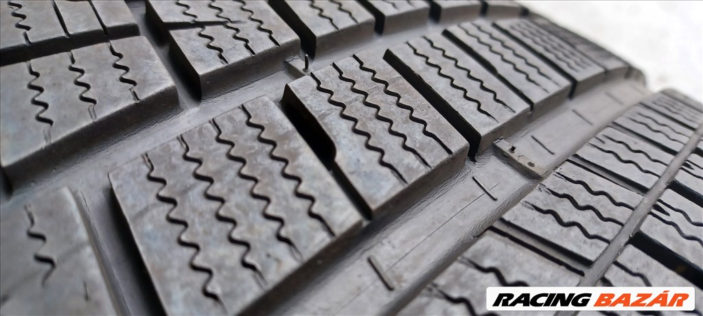 Defekttűrő Hankook Winter Icept Evo2 255/45 R19 téli gumik 4db 2. kép