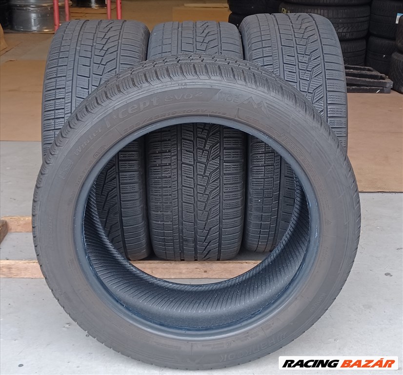 Defekttűrő Hankook Winter Icept Evo2 255/45 R19 téli gumik 4db 4. kép