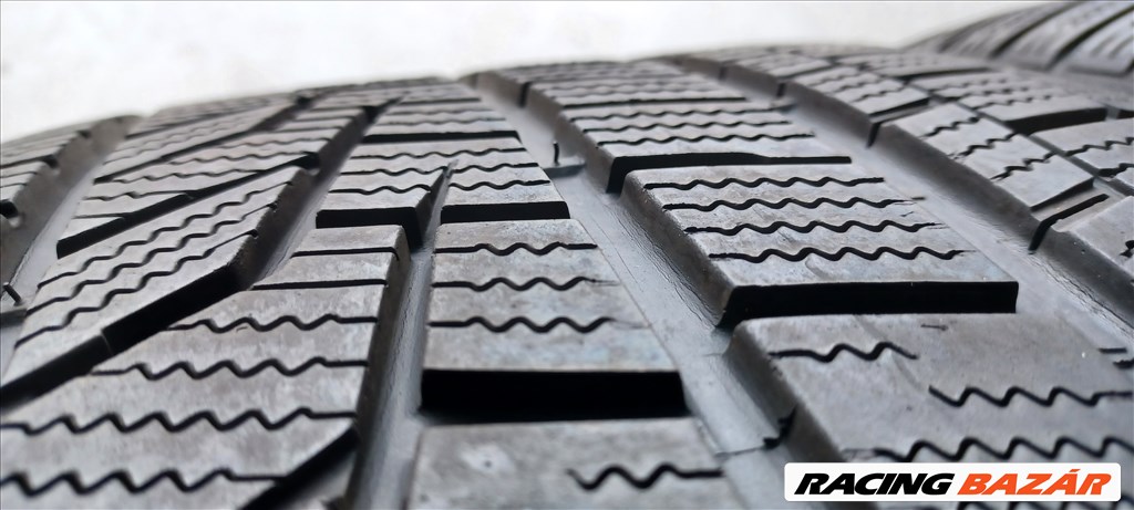 Defekttűrő Hankook Winter Icept Evo2 255/45 R19 téli gumik 4db 6. kép