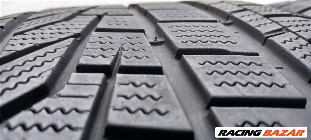 Defekttűrő Hankook Winter Icept Evo2 255/45 R19 téli gumik 4db 7. kép