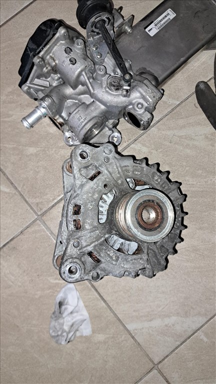 Audi A4 (B8 - 8K) generátor  04l903017 2. kép