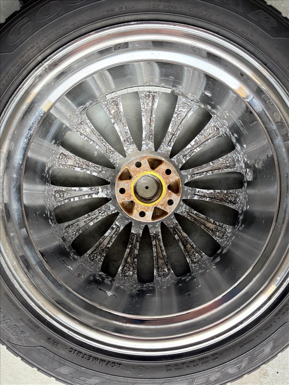 Godfather hibás felni gumival 4. kép