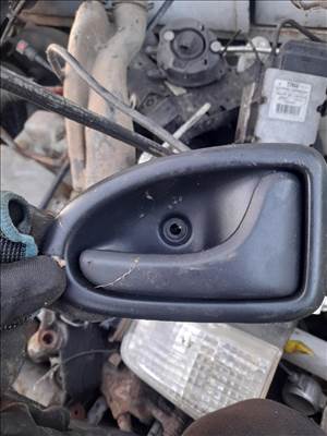 Renault trafic jobb belső kilincs