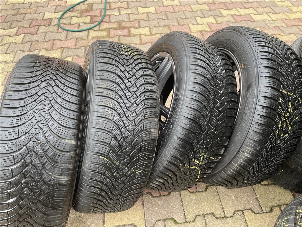 Hyundai IONIQ5  5x114.3 lyukosztású 19" alufelni garnitúra,235/55 Falken téli gumival. TPMS-sel 14. kép