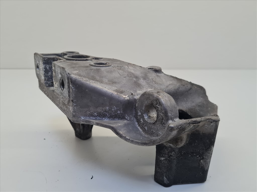 Volkswagen Bora 1.9 PD AJM motor bak (24892) 038199207j 2. kép