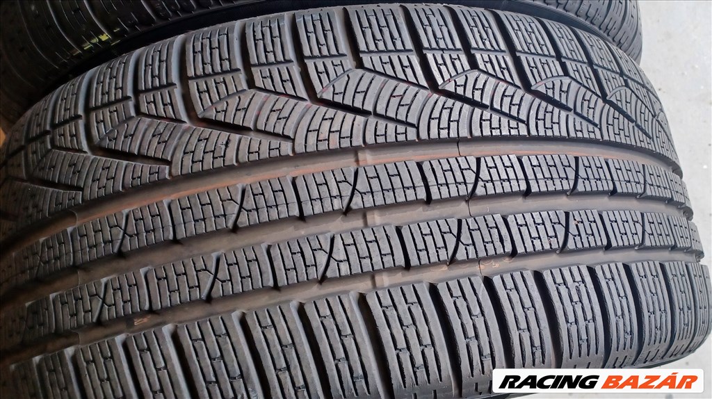 Pirelli Sottozero Winter 255/40 R18 téli gumik 4db.8mm 1. kép