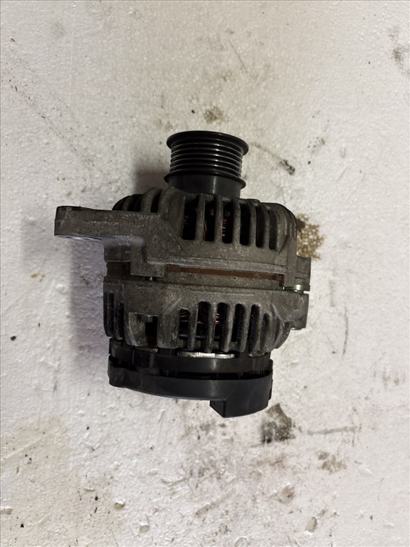 Opel Astra H 1.9 CDTI 2009-2015 Generátor Z19DTH   13229990 1. kép