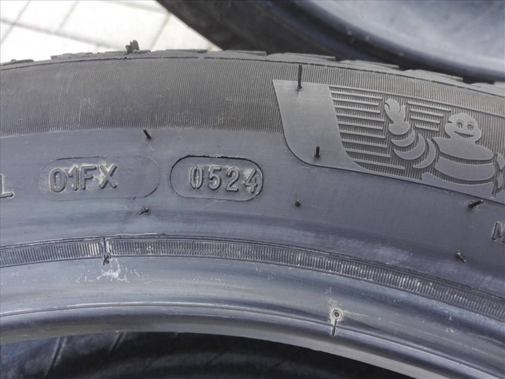 255/45R19 Michelin négyévszakos gumi 2db 255/45 r19 7. kép