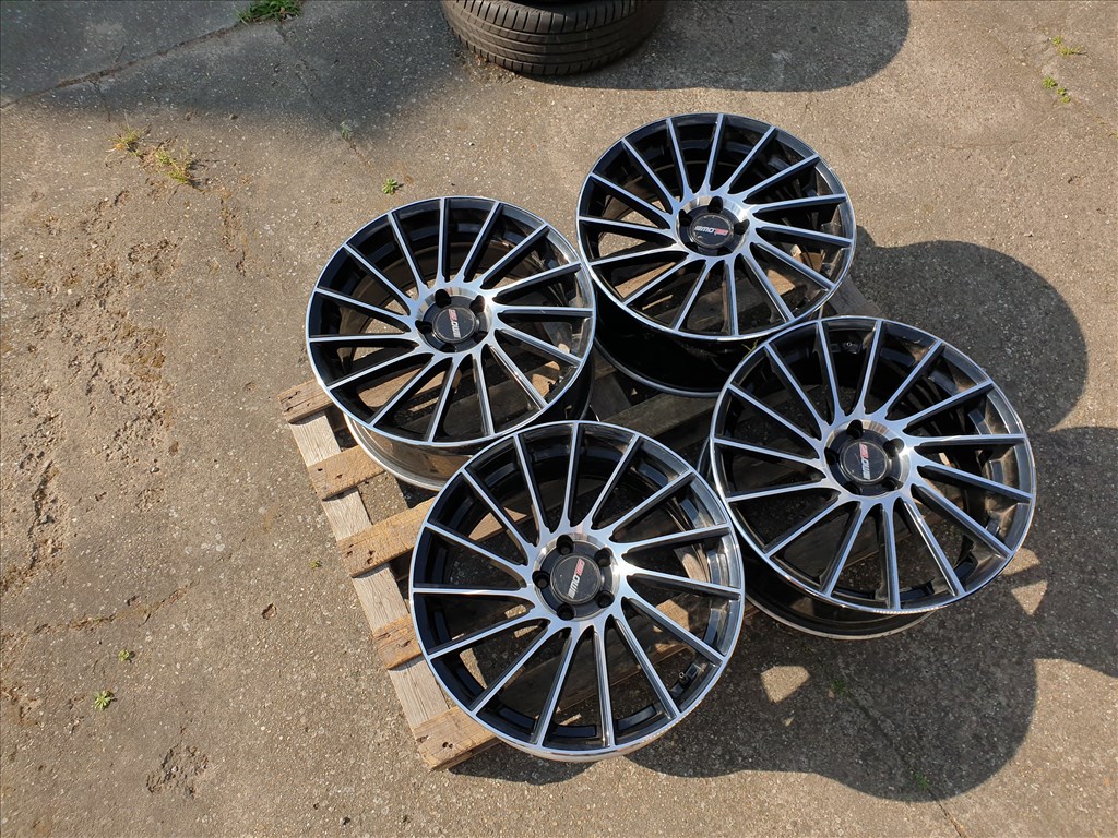 19" 5x112 Motec 1. kép