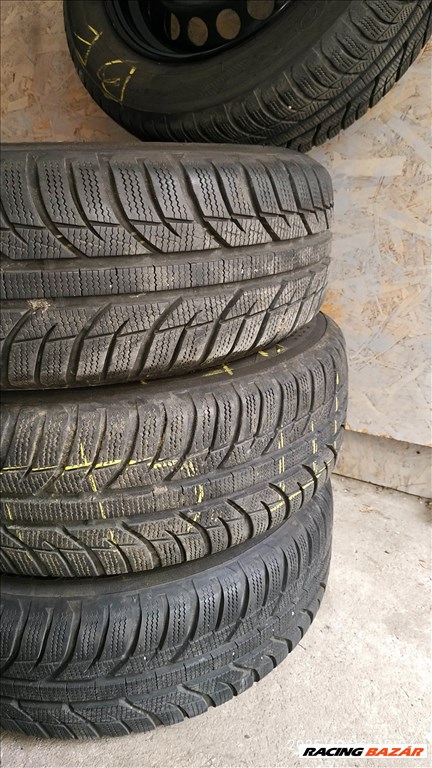  4x100  Renault Clio 4 téli gumi Felnivel  dísztárcsával  2. kép