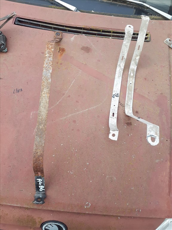 Audi A4 (B6) 1.8 AVJ sedan tankpánt  1. kép