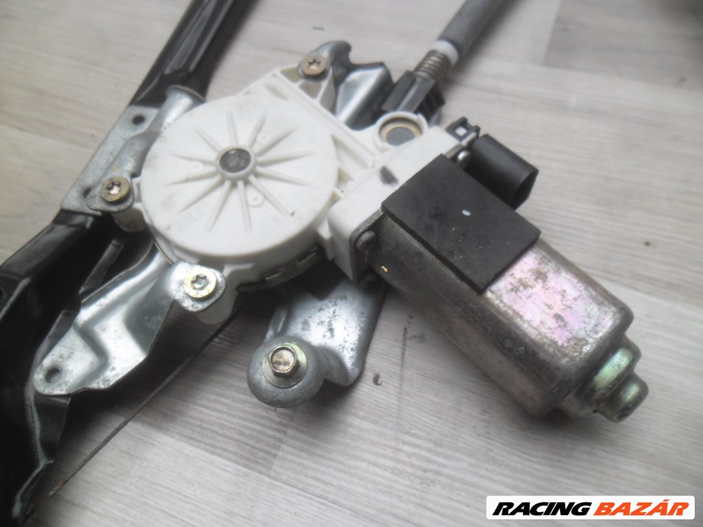 Ford Focus Mk1 jobb első ablakemelő szerkezet motorral xs4123200 2. kép