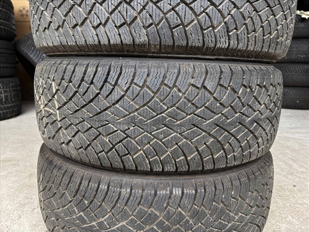 205/55 r17 Nokian 2023 DEMO 8,5mm téligumi 4db 205/55r17 garnitúra 3. kép