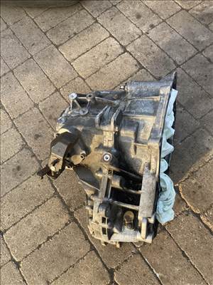 Chevrolet Captiva 2.0 diesel manuális váltó