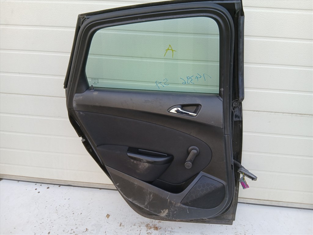 14396 Opel Astra J 2009-2015 Bal hátsó Ajtó Fekete Z22c 5 ajtós 5. kép