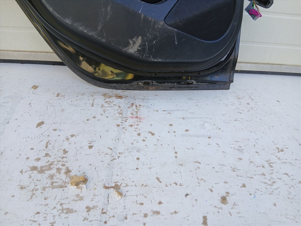 14396 Opel Astra J 2009-2015 Bal hátsó Ajtó Fekete Z22c 5 ajtós 6. kép