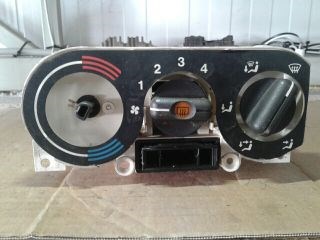 Opel Astra F Fűtéskapcsoló *26821* gm-90360130 1. kép