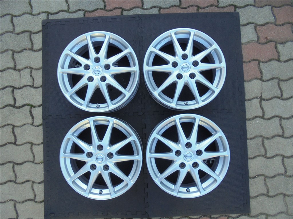 16-os 5 x 114.3-as Nissan gyári szenzoros alufelni eladó 1. kép