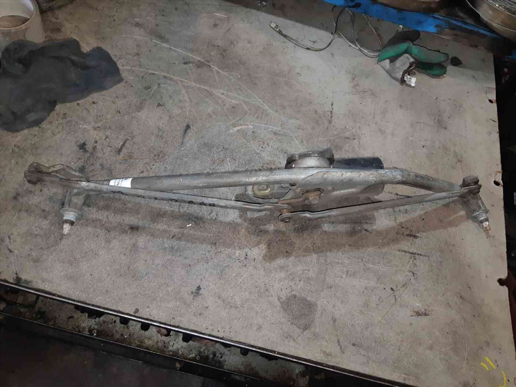 Volkswagen Transporter T4 91-03 Elsõ Ablaktörlõ Motor ቛõ Ablaktörlõ Mechanika 7011955113 1. kép