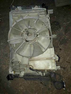 Toyota Corolla 00-06 Vízhűtő Szett