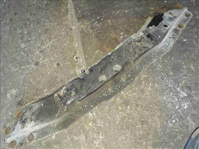 Opel Frontera A Váltó Kereszttartó