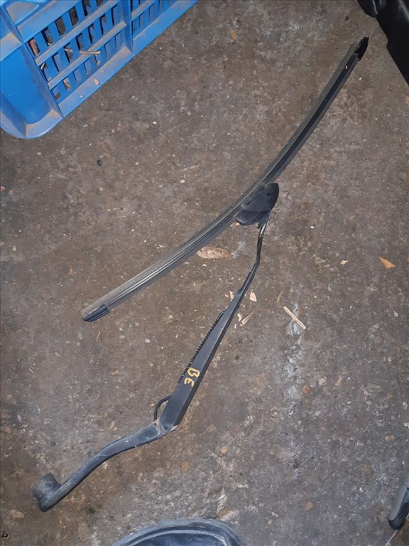 Chrysler PT Cruiser Bal Elsõ Ablaktörlõ Kar 1. kép