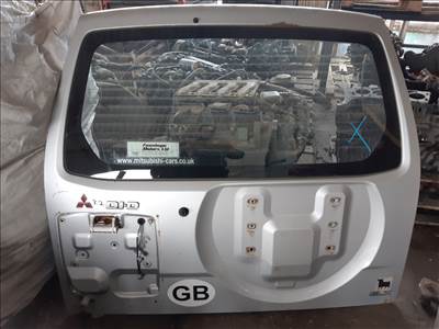 Mitsubishi Pajero Csomagtér Ajtó